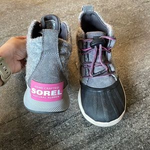 Sorel kids waterproof boots